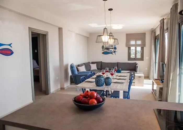 New Blue With Private Pool At Trapezaki