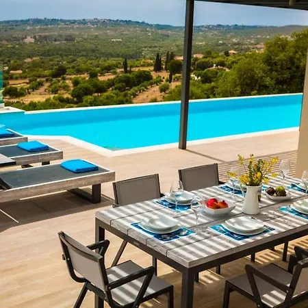 Villa New Blue With Private Pool At Trapezaki