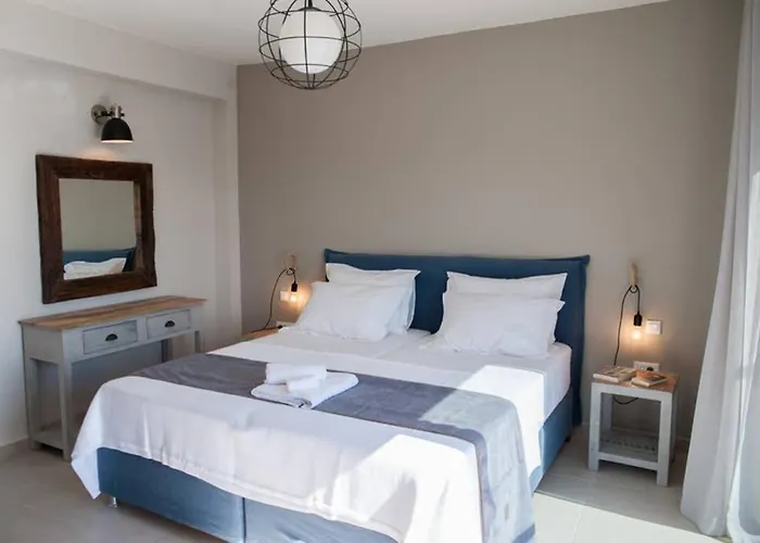 New Blue With Private Pool At Trapezaki וילה Afrato